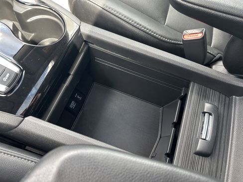 Used 2018 Honda Pilot Touring image 73