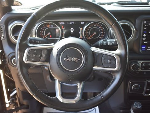 Used 2023 Jeep Wrangler Unlimited Sahara w/ Cold Weather Group AWD/4WD image 18