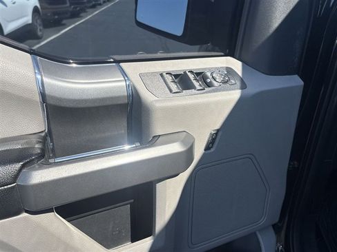 Used 2018 Ford F150 XLT w/ Equipment Group 302A Luxury image 22