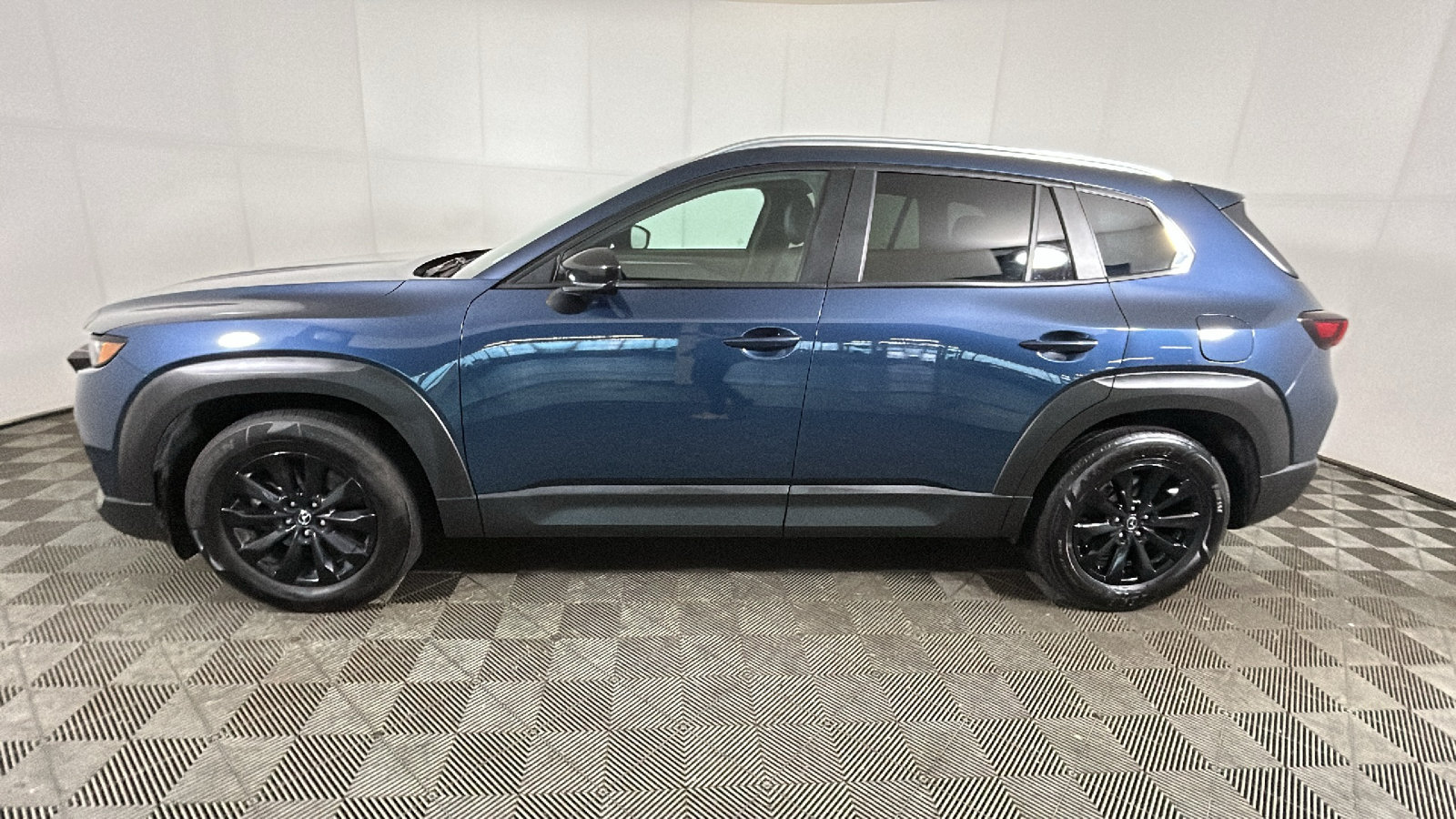 Used 2025 MAZDA CX-50 AWD 2.5 S w/ Preferred Package image 6