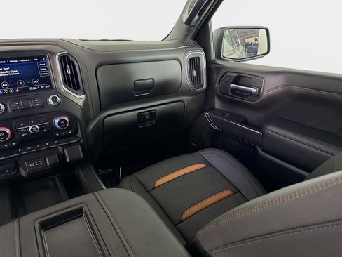 Certified 2021 GMC Sierra 1500 AT4 w/ AT4 Preferred Package image 27