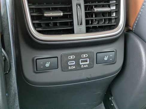 Used 2024 Subaru Outback Touring XT AWD/4WD image 16