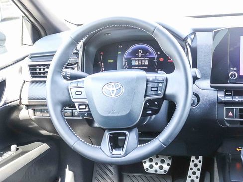 Certified 2025 Toyota Camry SE FWD image 18
