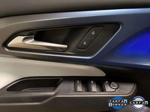 Used 2025 Chevrolet Equinox EV LT w/ Convenience Package image 30