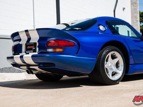 Used 1996 Dodge Viper GTS image 44