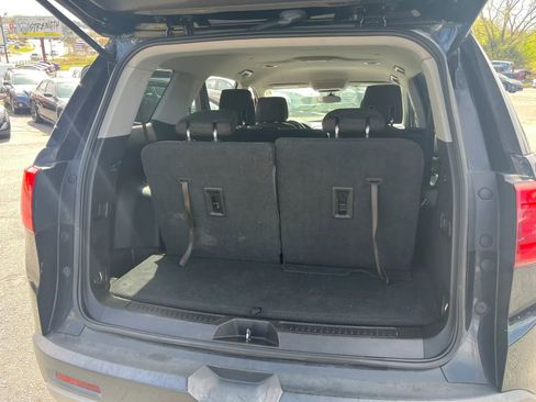 Used 2019 GMC Acadia SLE w/ LPO, Floor Liner Package FWD image 14