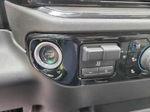 Used 2022 Chevrolet Silverado 1500 ZR2 AWD/4WD image 19