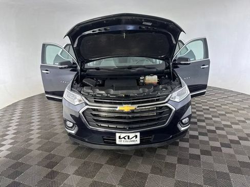 Used 2020 Chevrolet Traverse Premier w/ LPO, Roadside Safety Package AWD/4WD image 13