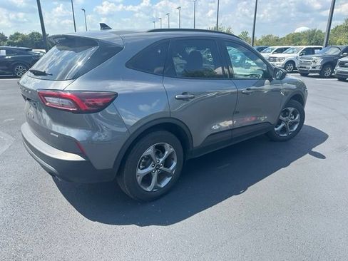 Used 2026 Ford Escape ST-Line AWD/4WD image 3