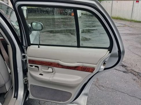 Used 2002 Mercury Grand Marquis LSE RWD image 24