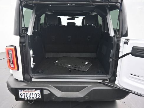 Used 2025 Ford Bronco Outer Banks image 16