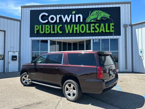 Used 2020 Chevrolet Suburban LT AWD/4WD image 9