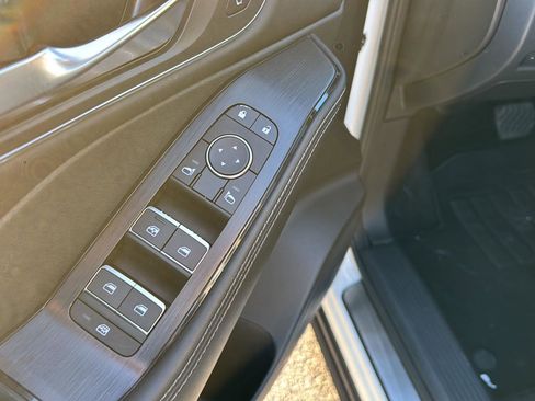 Used 2021 Nissan Rogue Platinum image 30