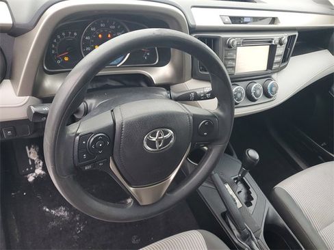 Used 2013 Toyota RAV4 LE image 12