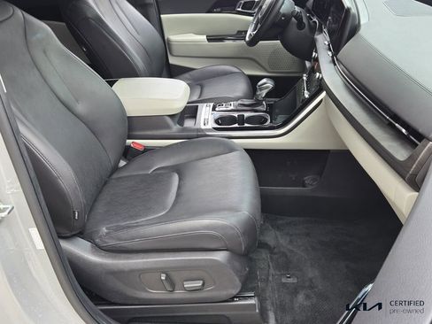 Used 2024 Kia Carnival SX FWD image 20