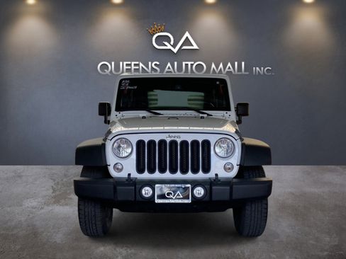 Used 2018 Jeep Wrangler Unlimited Sport S AWD/4WD image 2