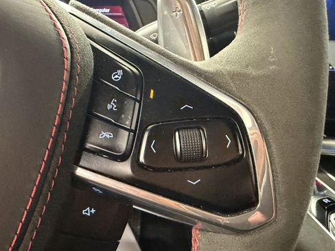 Used 2021 Chevrolet Corvette Stingray Premium Cpe w/ Z51 Performance Package image 17