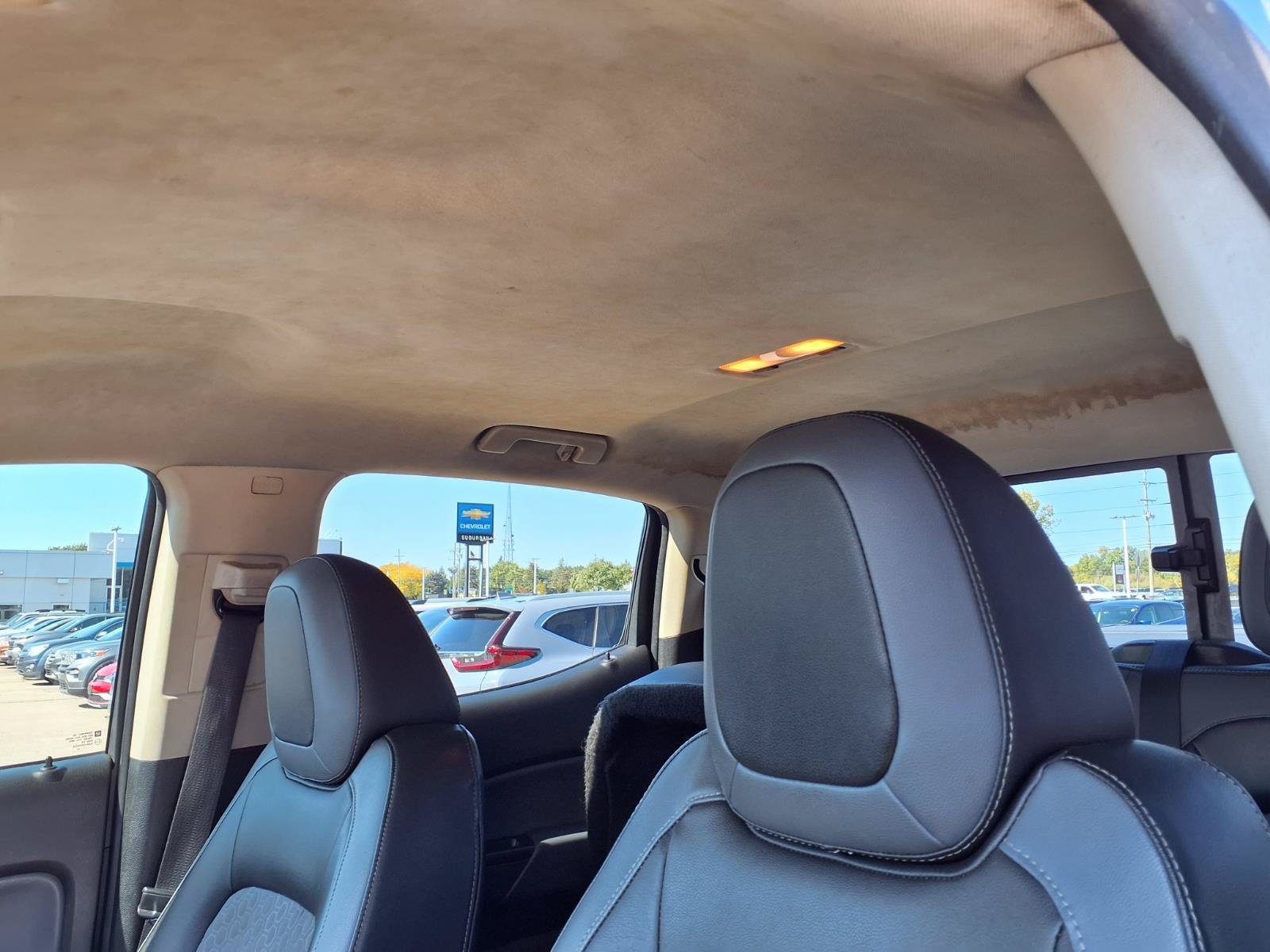 Used 2015 Chevrolet Colorado Z71 AWD/4WD image 17