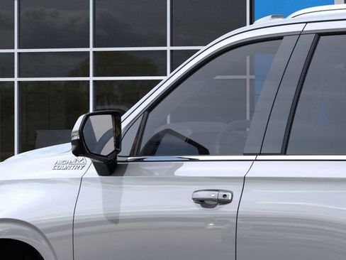 New 2026 Chevrolet Tahoe High Country image 12