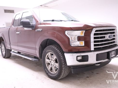 Used 2017 Ford F150 XLT w/ Equipment Group 302A Luxury image 6