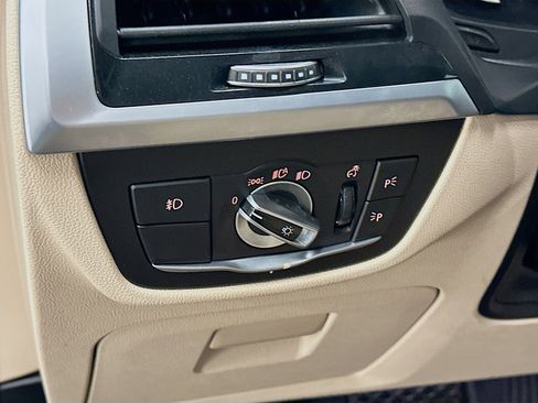 Used 2021 BMW X3 xDrive30i w/ Convenience Package image 17