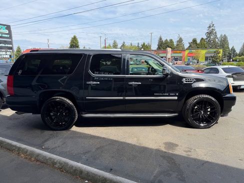 Used 2008 Cadillac Escalade ESV AWD image 9