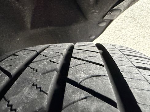 Used 2019 Lincoln Nautilus Reserve image 12