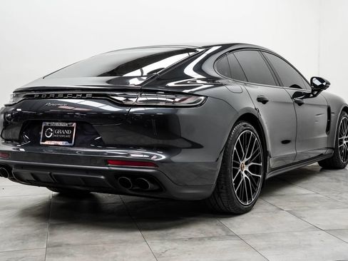 Used 2023 Porsche Panamera 4 Platinum Edition image 12