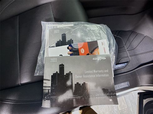 Used 2022 Chevrolet Tahoe LT w/ Luxury Package image 22