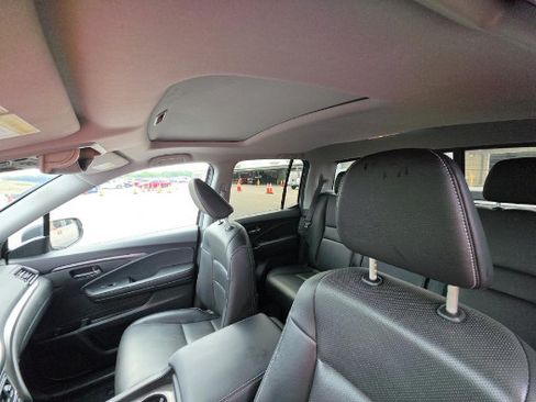Used 2025 Honda Ridgeline RTL image 5