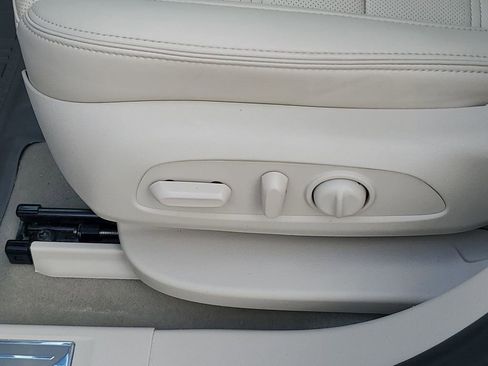 Used 2022 GMC Acadia Denali w/ Denali Ultimate Package image 29