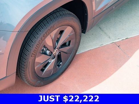 New 2025 Volkswagen Taos S image 10