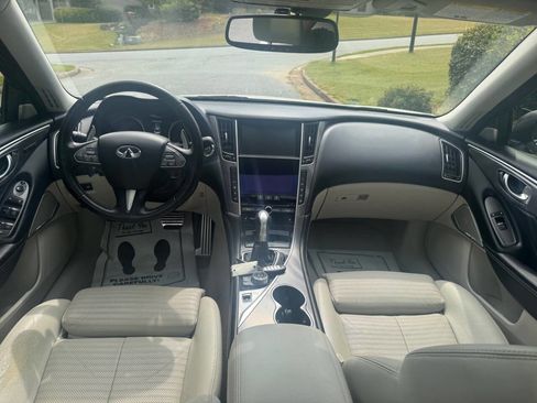 Used 2017 INFINITI Q50 Sport image 16