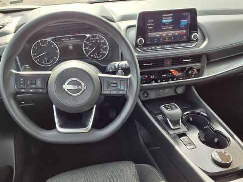 Used 2024 Nissan Rogue SV AWD/4WD image 14