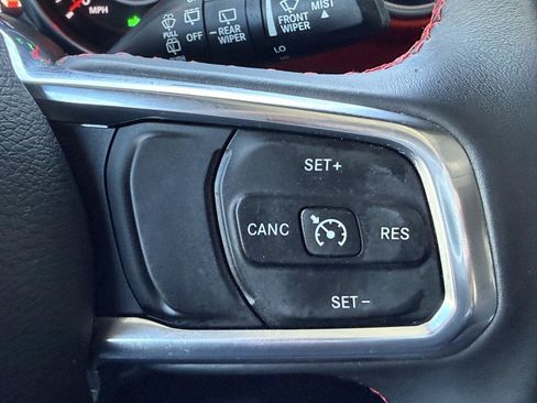 Used 2018 Jeep Wrangler Unlimited Rubicon AWD/4WD image 25