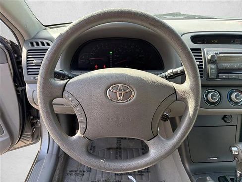 Used 2006 Toyota Camry LE image 14