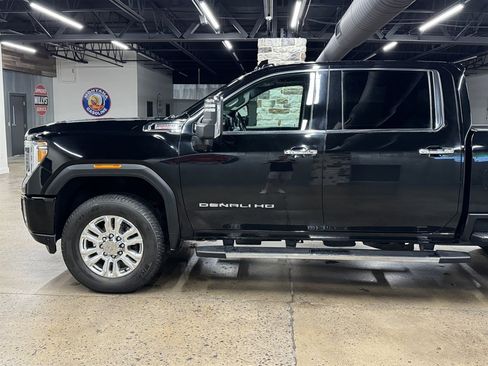 Used 2020 GMC Sierra 2500 Denali w/ Denali Ultimate Package AWD/4WD image 5