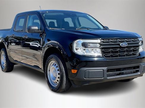 Used 2022 Ford Maverick XL image 1