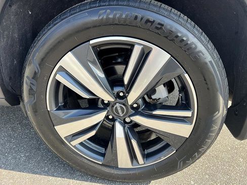 Certified 2023 Nissan Rogue SL w/ SL Premium Package image 10