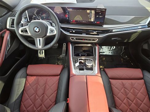 New 2026 BMW X6 M60i w/ Climate Comfort Package image 28