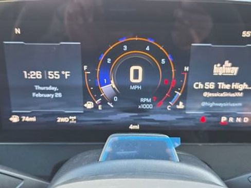 New 2026 Chevrolet Traverse Z71 w/ Enhanced Driving Package AWD/4WD image 19