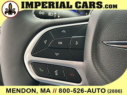 New 2026 Chrysler Pacifica Select FWD image 24