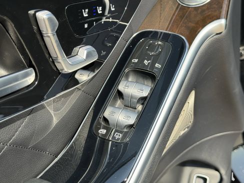 Used 2021 Mercedes-Benz S 580 4MATIC Sedan image 42