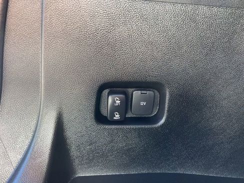 Used 2023 Ford Edge SEL w/ Sport Appearance Package AWD/4WD image 16