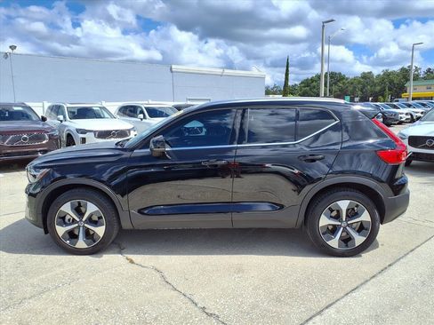 Certified 2024 Volvo XC40 B5 Plus image 4