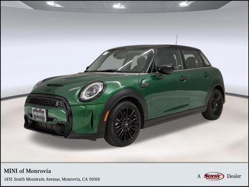 Used 2024 MINI Cooper S FWD image 1