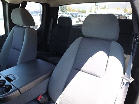 Used 2009 Chevrolet Silverado 1500 LT w/ Power Pack Plus AWD/4WD image 16