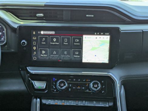 Certified 2025 GMC Sierra 1500 Denali AWD/4WD image 5