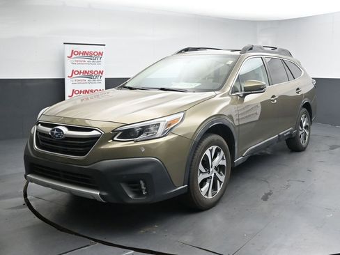 Used 2020 Subaru Outback Limited AWD/4WD image 4