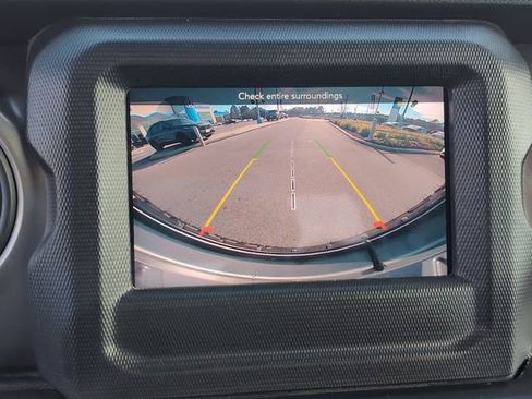 Used 2021 Jeep Wrangler Sport image 19